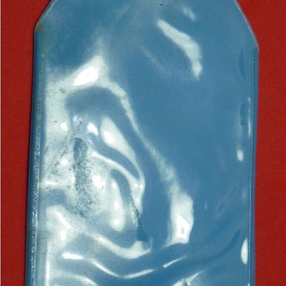 Vintage Pan Am Airlines Logo Flight Attendant RARE Vinyl luggage tag w/Chain 5” - Picture 4 of 4